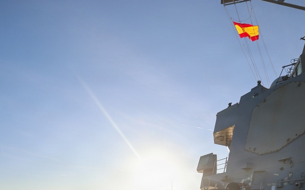 USS Paul Ignatius (DDG 117) goes Underway