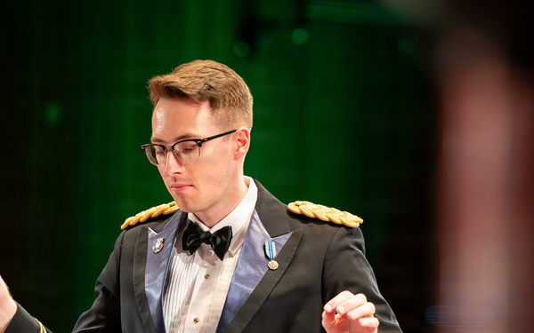 USAREUR-AF Band &amp; Chorus strengthens European community ties during 2025 Holiday Tour to six cities