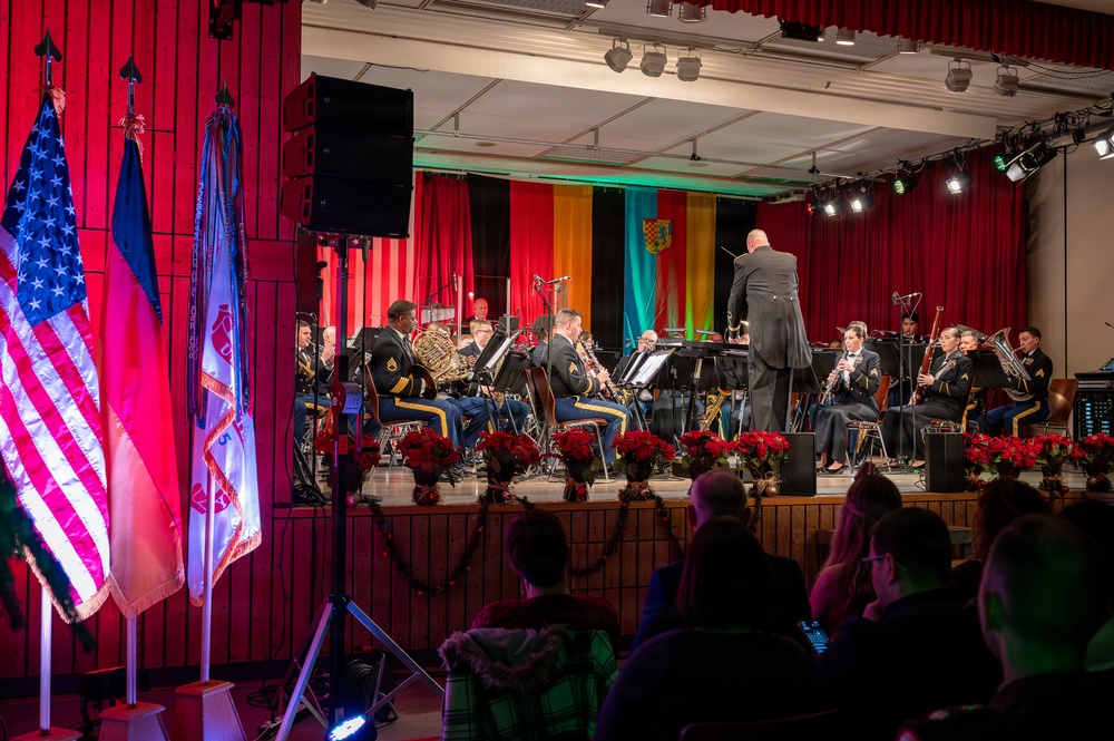USAREUR-AF Band &amp; Chorus strengthens European community ties during 2025 Holiday Tour to six cities