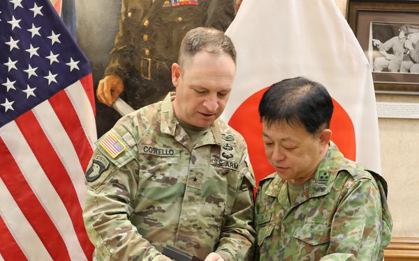 Japanese ADA School Deputy Commander visits Fort Sill