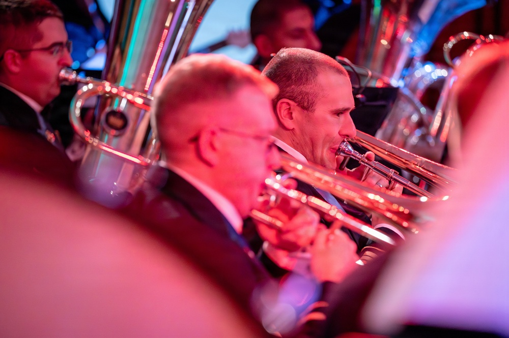 USAREUR-AF Band &amp; Chorus strengthens European community ties during 2025 Holiday Tour to six cities