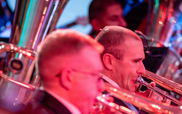 USAREUR-AF Band &amp; Chorus strengthens European community ties during 2025 Holiday Tour to six cities