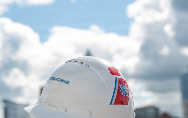 Coast Guard conducts cargo vessel inspection at Port of Cleveland