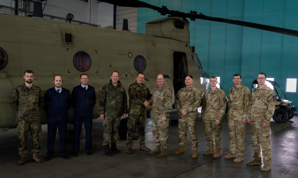 Bundeswehr Visits 12th CAB to Prep for Chinook Acquisition