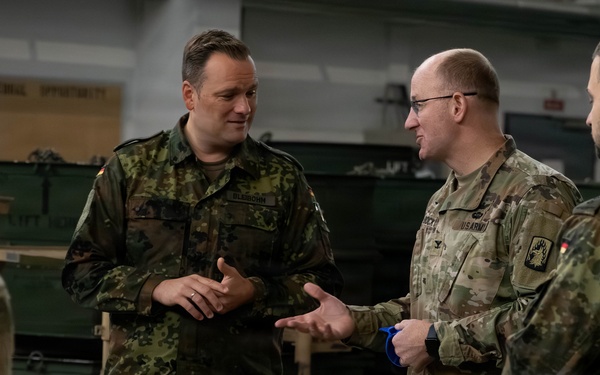 Bundeswehr Visits 12th CAB to Prep for Chinook Acquisition