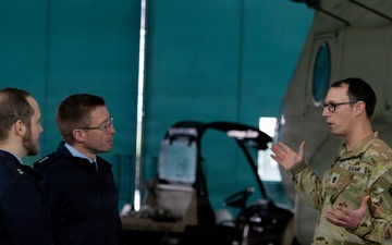 Bundeswehr Visits 12th CAB to Prep for Chinook Acquisition