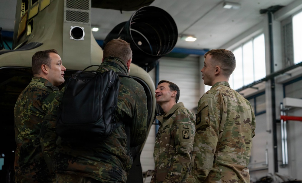 Bundeswehr Visits 12th CAB to Prep for Chinook Acquisition