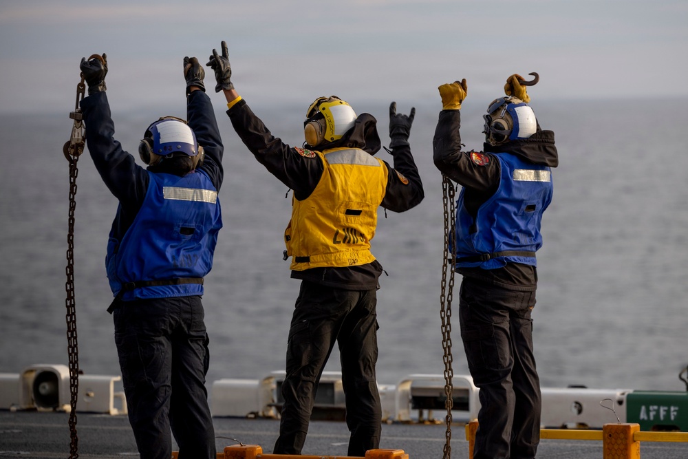 USS Kearsarge Conducts Flight Operations