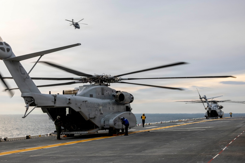 USS Kearsarge Conducts Flight Operations