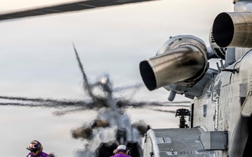 USS Kearsarge Conducts Flight Operations