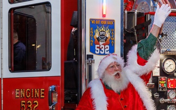 MCBQ and MCCS Host 2025 Holiday Festival