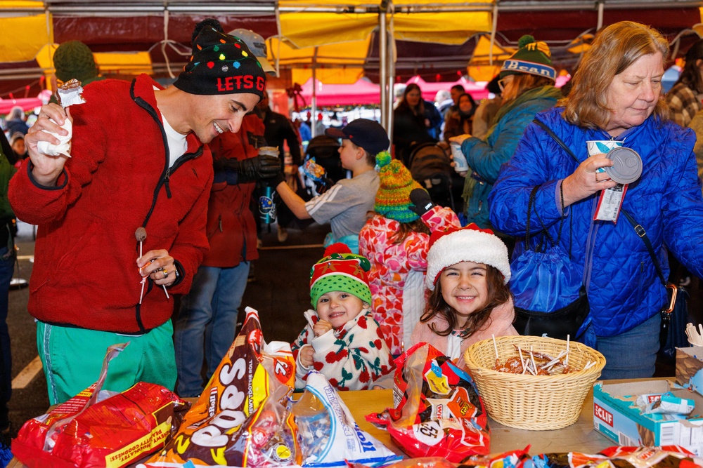 MCBQ and MCCS Host 2025 Holiday Festival