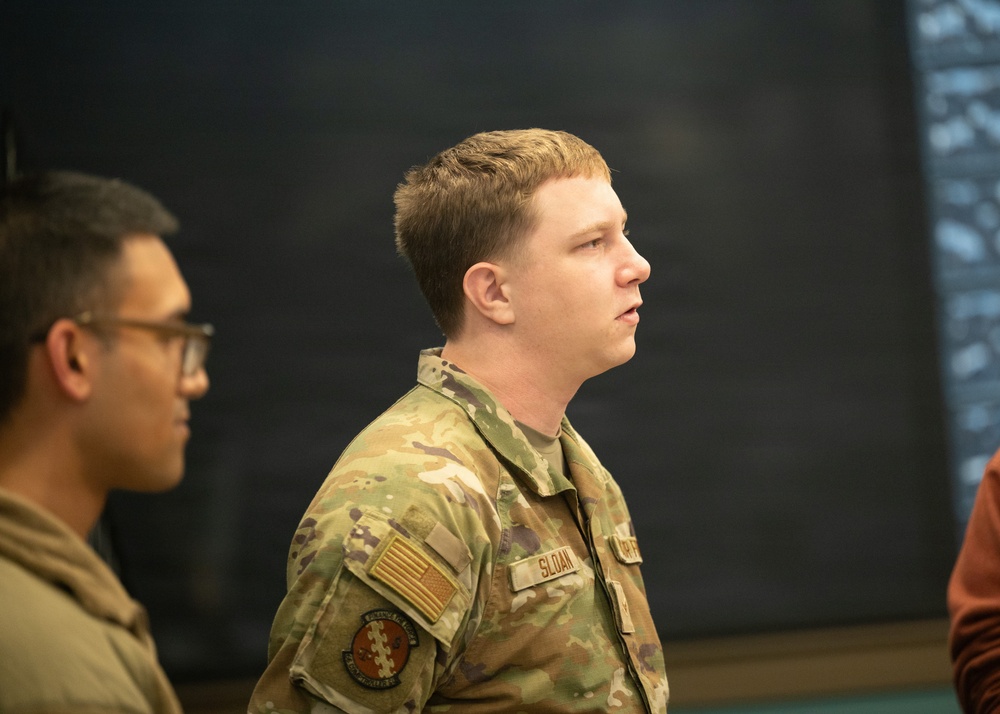 Hanscom Dorm Council meets to discuss future plans