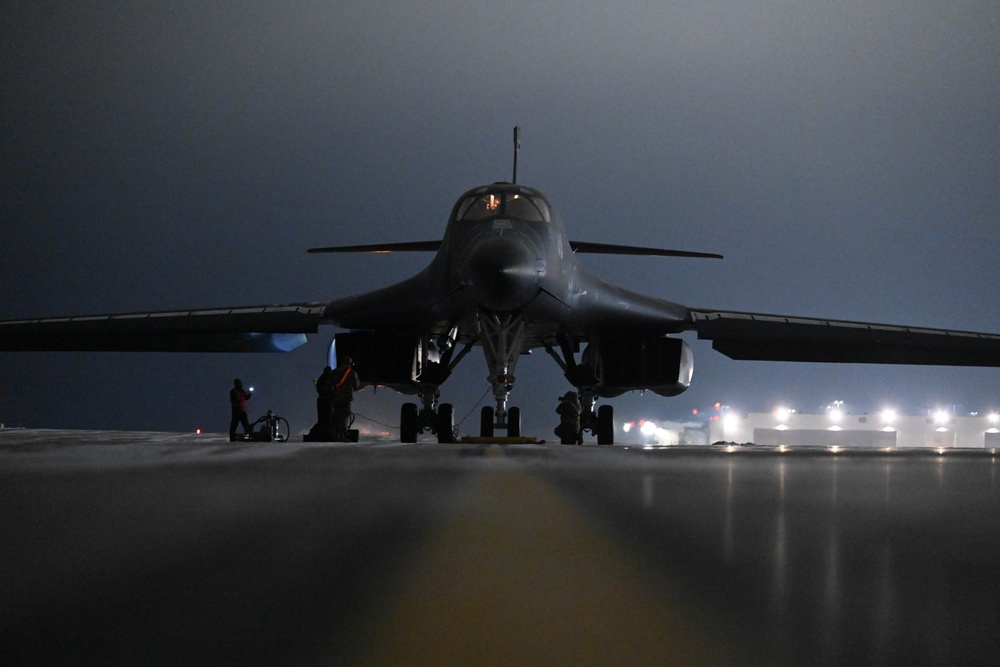 B-1B Lancers return to Ellsworth Air Force Base