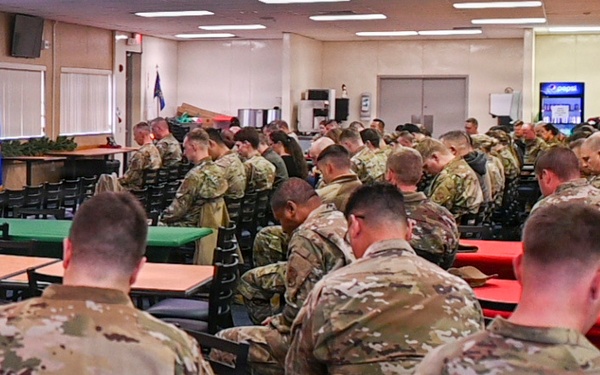 167th Airlift Wing members hold vigil to honor fellow Guardsmen