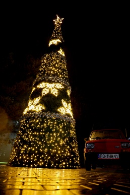 USAG Poland brightens holiday season with tree lightings