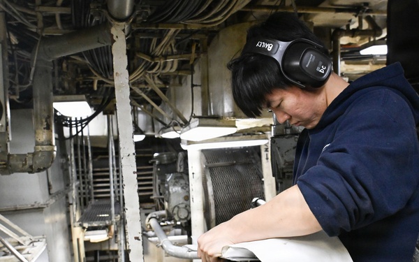 USCGC Polar Star (WAGB 10) transits to Honolulu during Operation Deep Freeze 2026