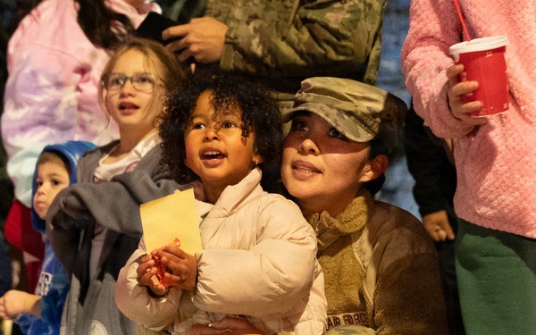Dover AFB kicks off the holiday season with annual parade and tree lighting