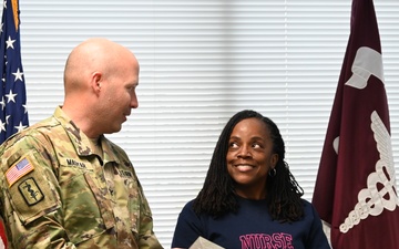 Meade MEDDAC celebrates DAISY award