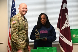 Meade MEDDAC celebrates DAISY award