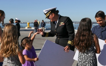 USS Pierre (LCS 38) Arrives at Homeport for the First Time