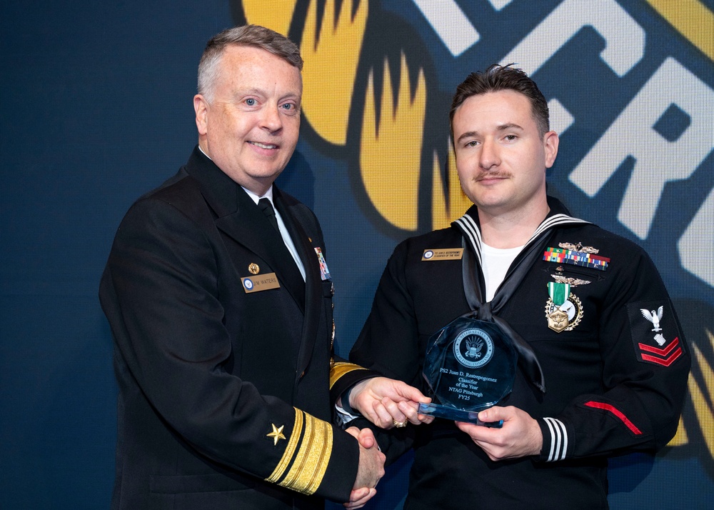 Fiscal year 2025 Recruiter of the Year awardees attend the ROY ceremony in Washington
