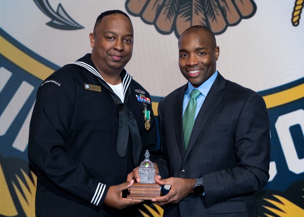 Fiscal year 2025 Recruiter of the Year awardees attend the ROY ceremony in Washington