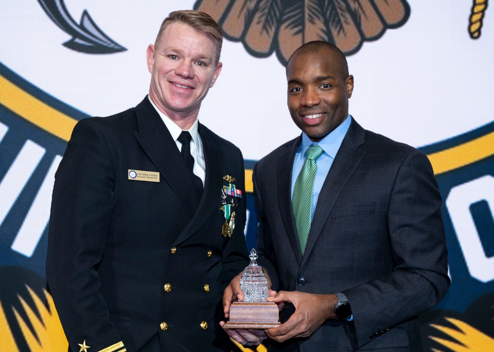 Fiscal year 2025 Recruiter of the Year awardees attend the ROY ceremony in Washington