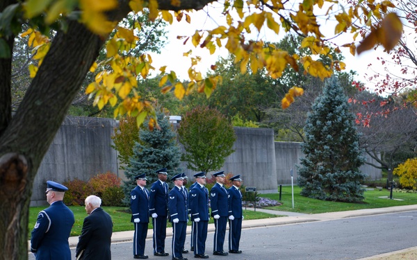 Senior Master Sgt. Troy Hall honored with military funeral at Arlington National Cemetery