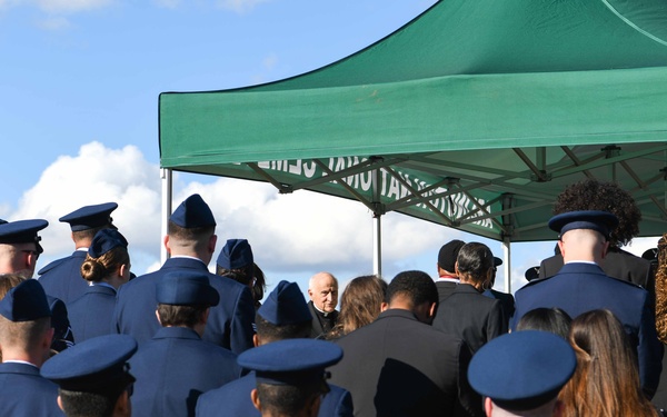 Senior Master Sgt. Troy Hall honored with military funeral at Arlington National Cemetery
