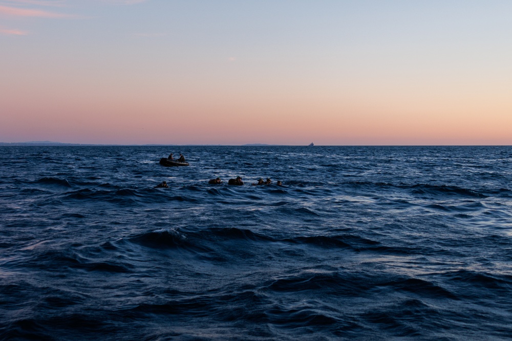 1st Recon Marines helocast from CH-53E Super Stallion during Steel Knight 25