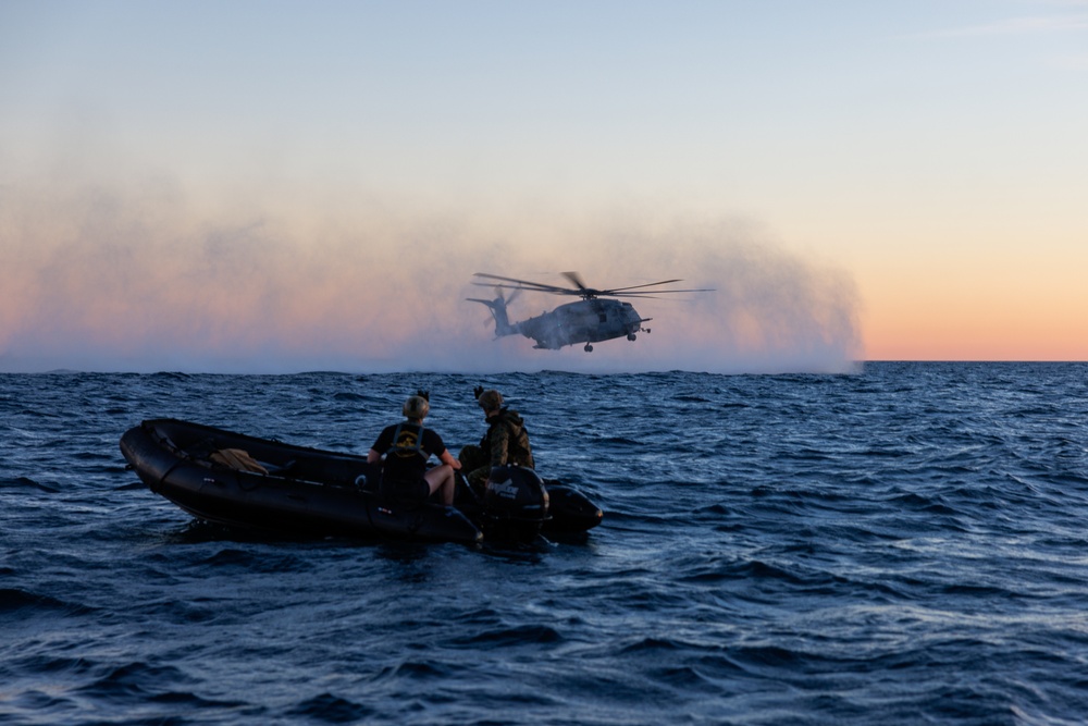 1st Recon Marines helocast from CH-53E Super Stallion during Steel Knight 25