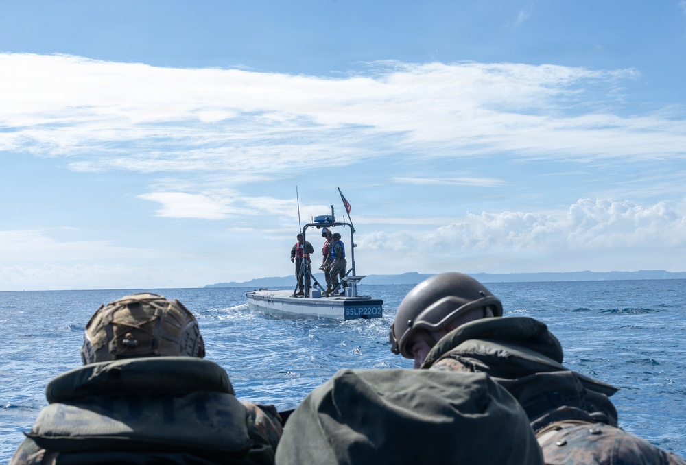 31st MEU | India Co. conducts simulated resupply at sea during MEUEX