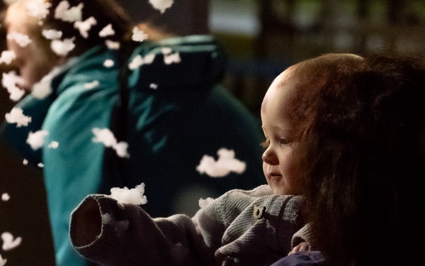 Team Charleston celebrates annual tree lighting ceremony