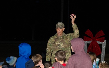 Team Charleston celebrates annual tree lighting ceremony