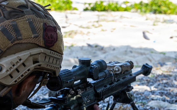 31st MEU | India Co. conducts simulated small boat raid during MEUEX