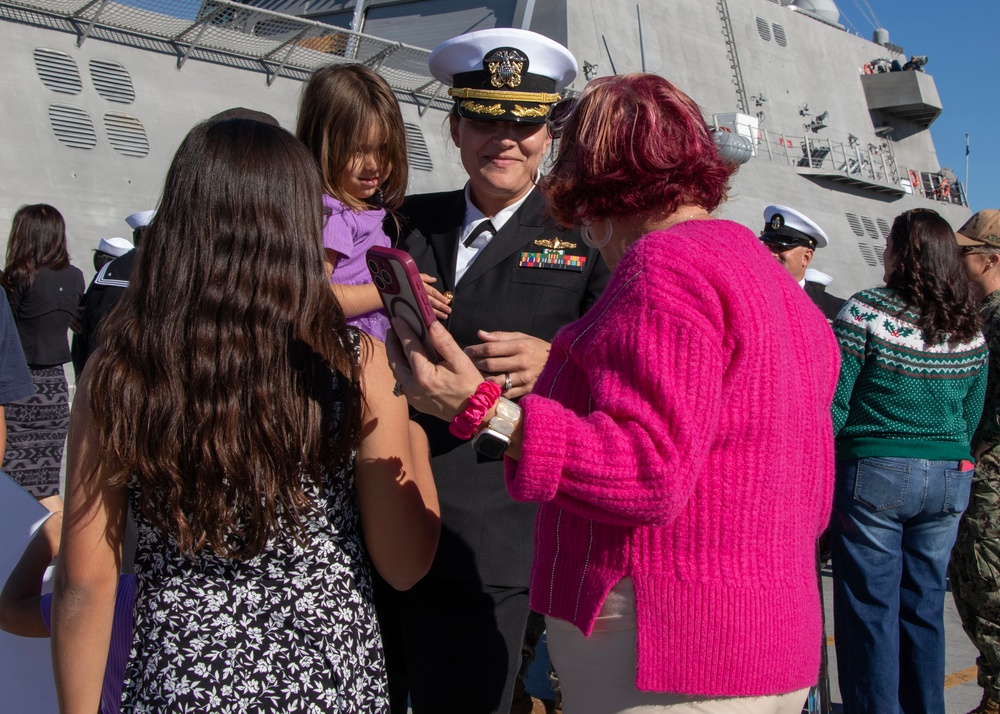 USS Pierre Arrives at Homeport for the First Time