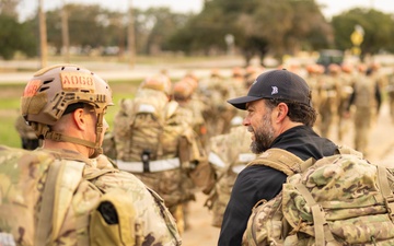 USECAF Lohmeier Joins Special Warfare Trainees for Morning Ruck