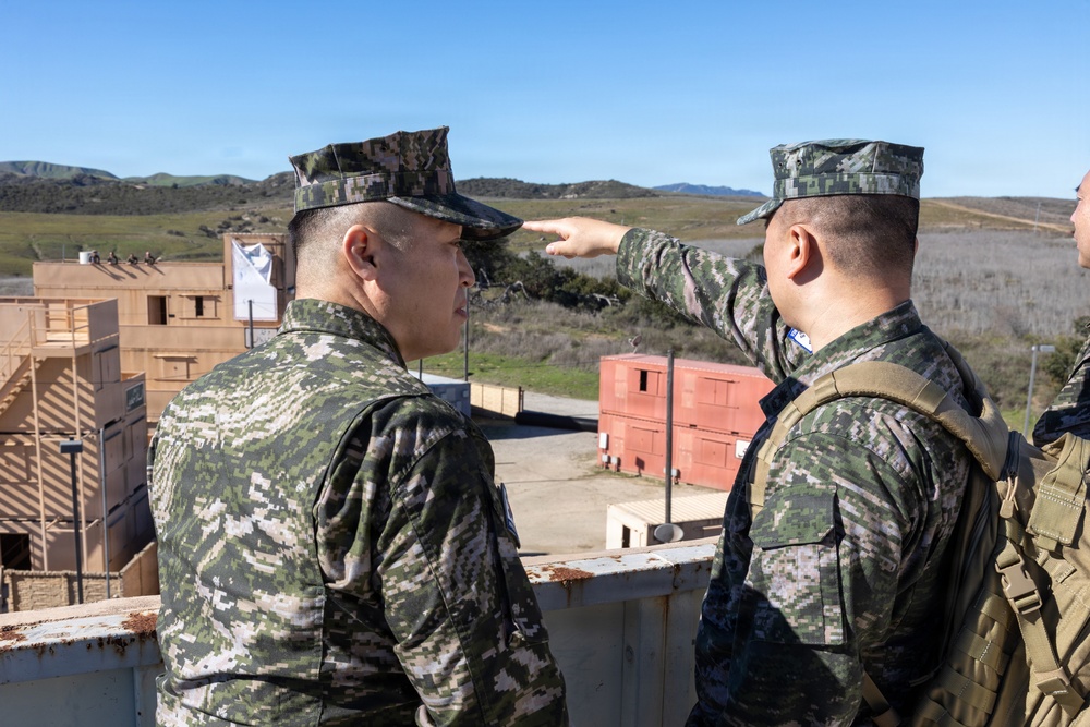 Multilateral key military leaders observe operations during Steel Knight 25