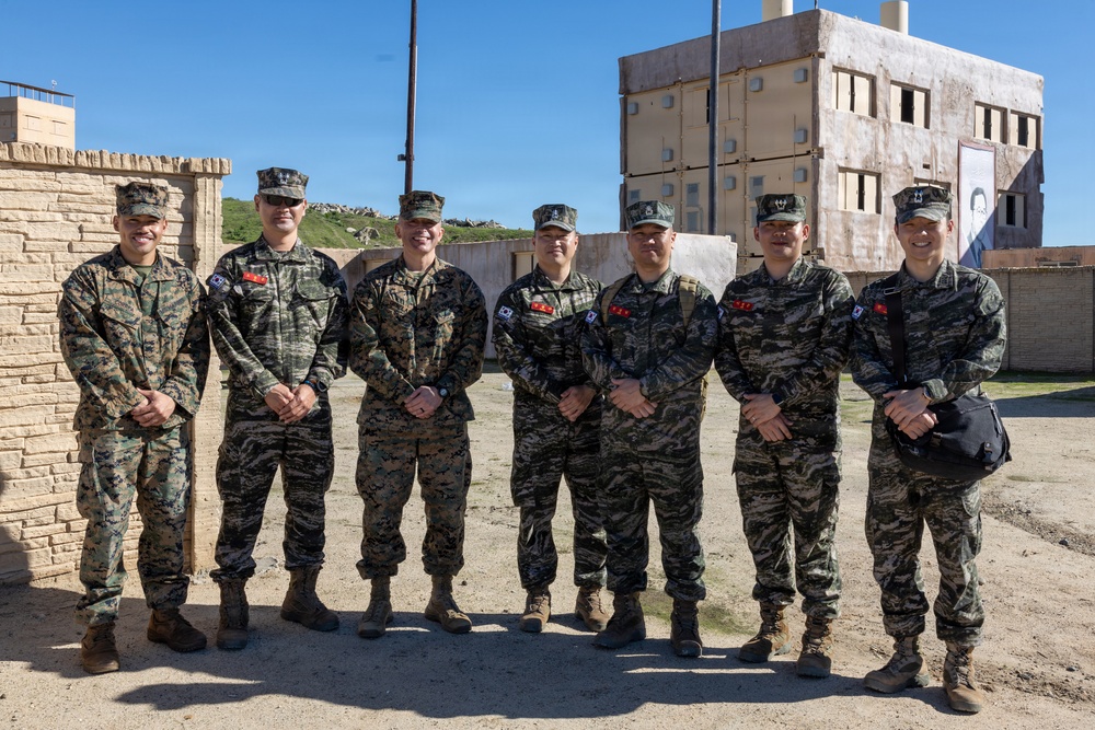 Multilateral key military leaders observe operations during Steel Knight 25