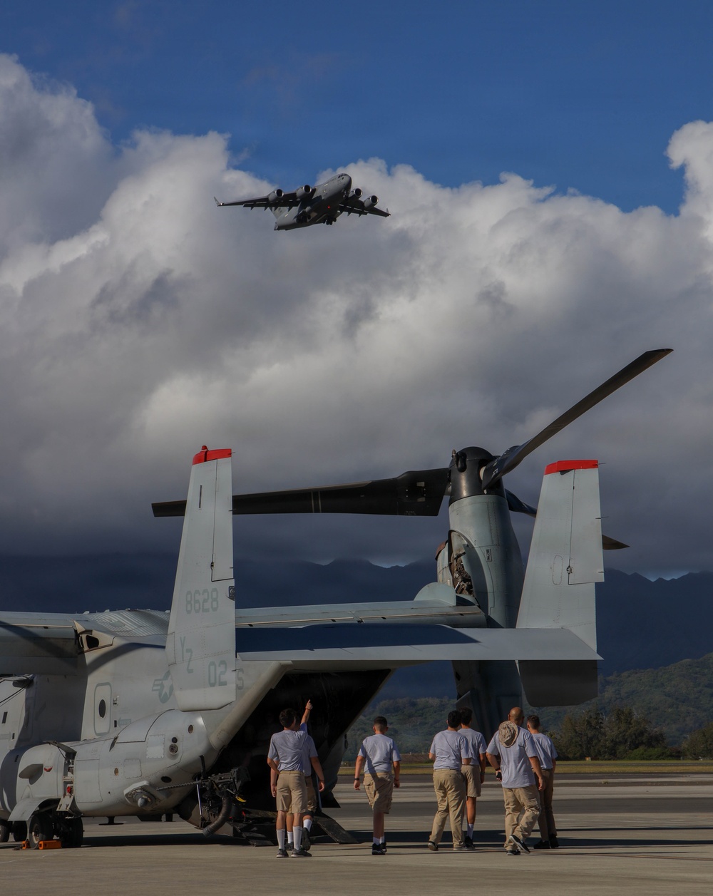 Young Marines Program visits MAG-24