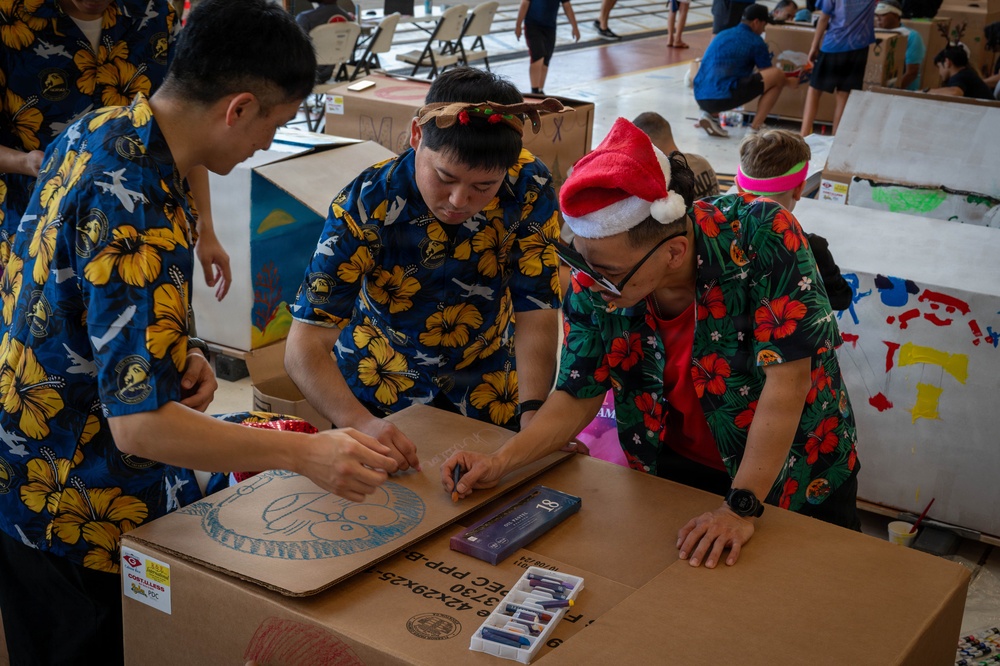 Service members, volunteers, families prepare bundles for OCD25