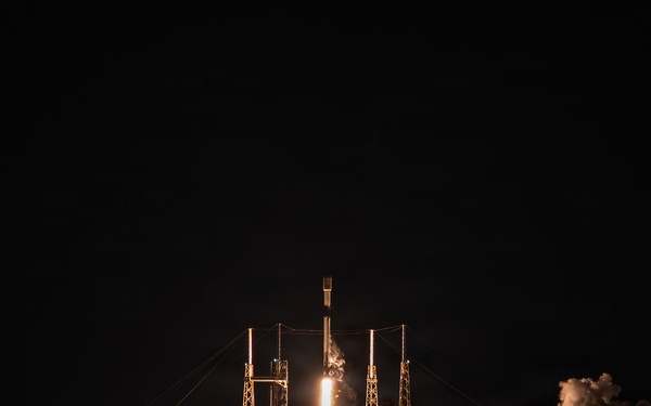 Starlink 6-87 mission launches from CCSFS