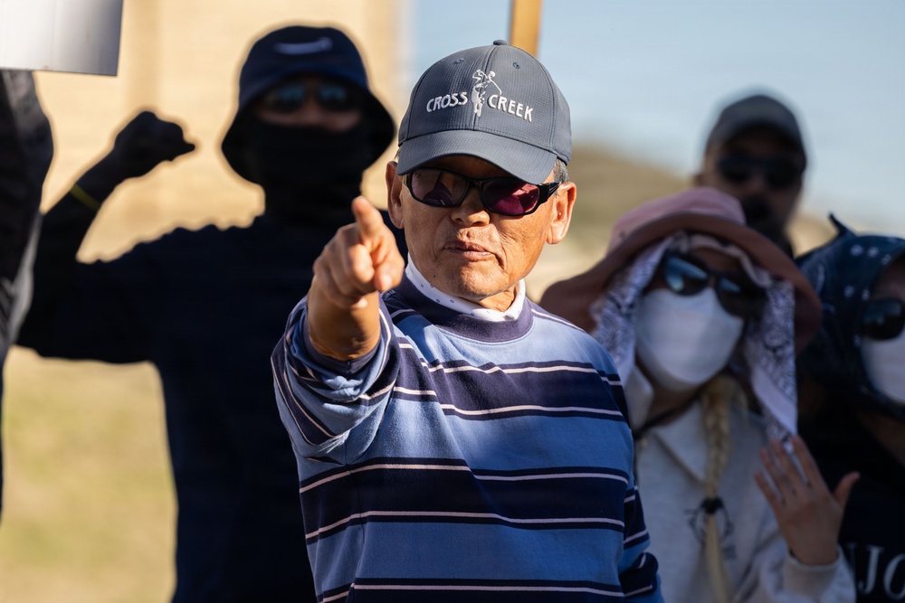 1st Bn., 5th Marines reinforces simulated embassy during Steel Knight 25