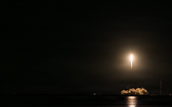 Starlink 10-51 mission launches from KSC