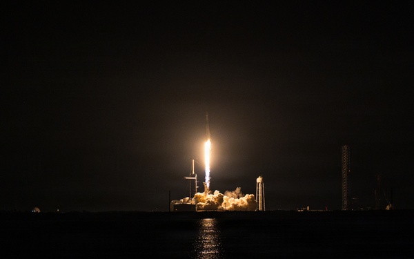 Starlink 10-51 mission launches from KSC