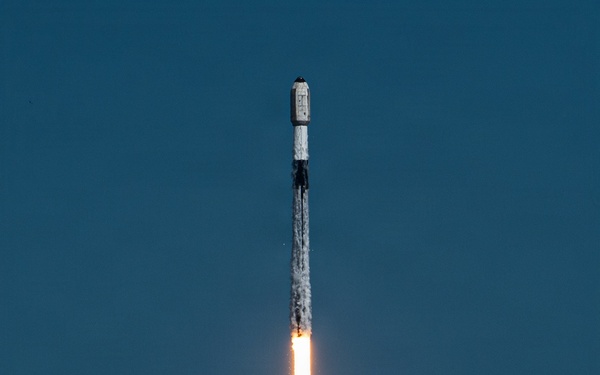 Starlink 10-37 mission launches from CCSFS