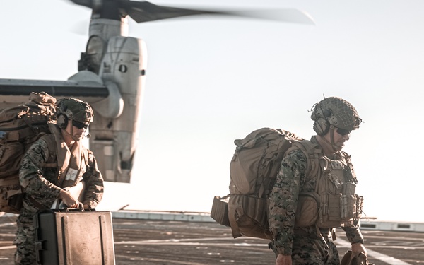 BLT 3/5 leadership arrives to USS Portland