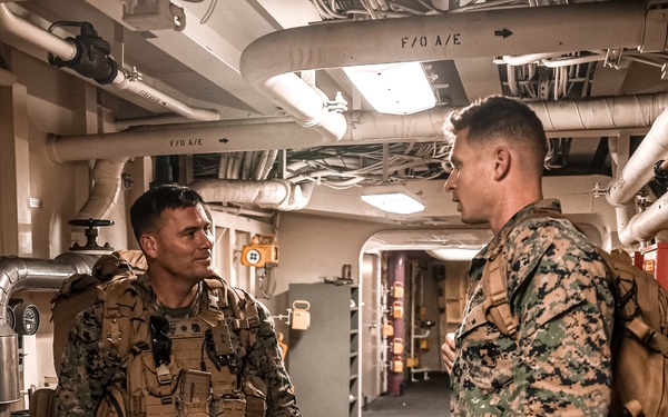 BLT 3/5 leadership arrives to USS Portland