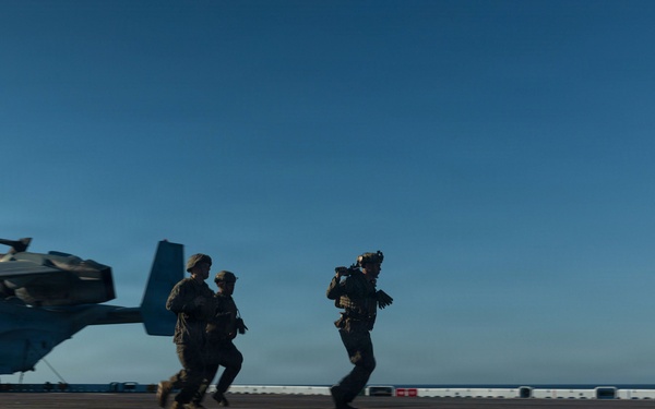 11th MEU Marines, Sailors Conduct Defense of the Amphibious Task Force Drill